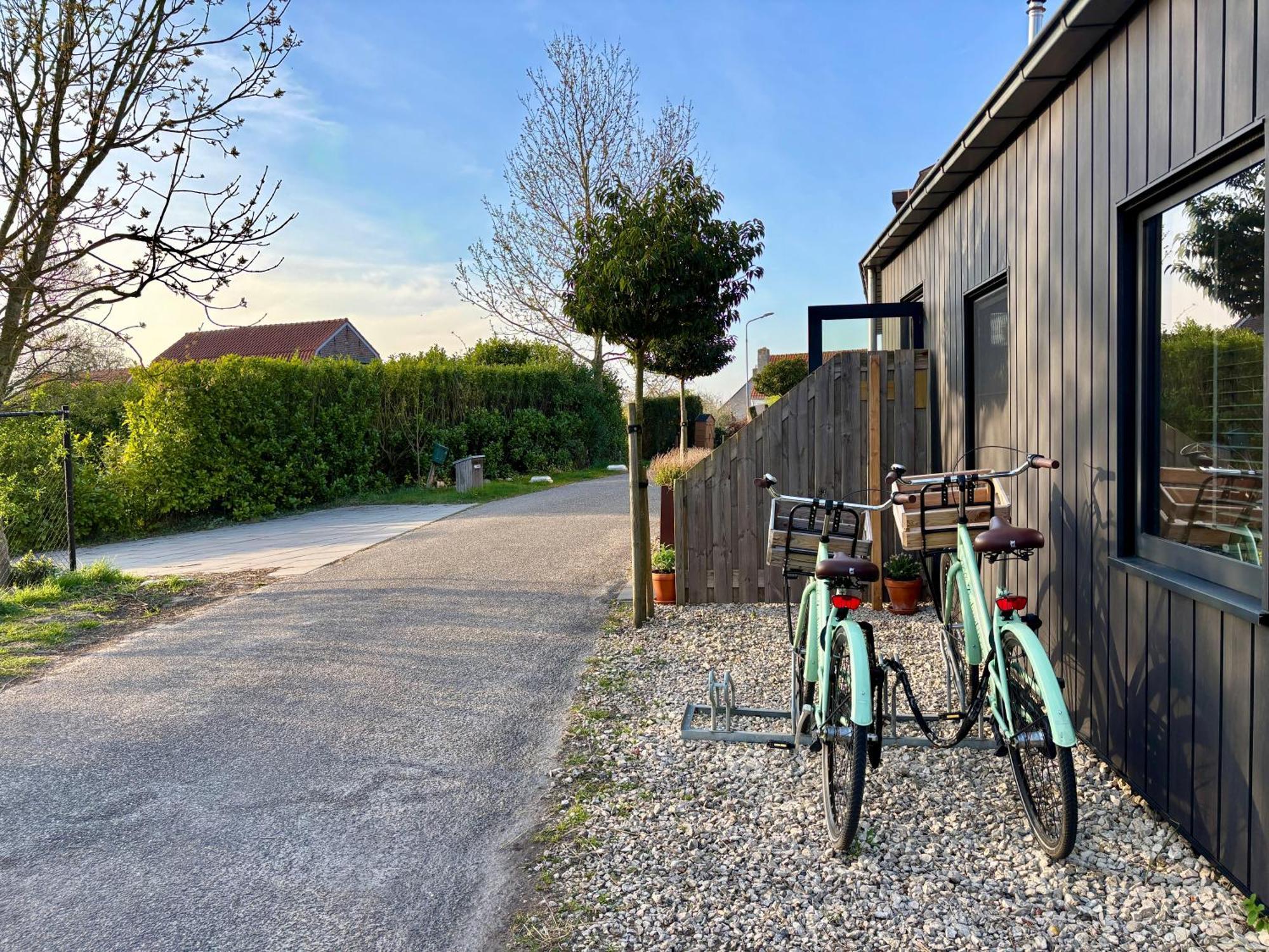 Romantisch Huisje Met Houtkachel & Airco Op 2,5Km Van Zee กรูเดอ ภายนอก รูปภาพ